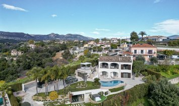Villa in Centre-Haut de Cagnes, Cagnes-sur-Mer, Frankreich 1