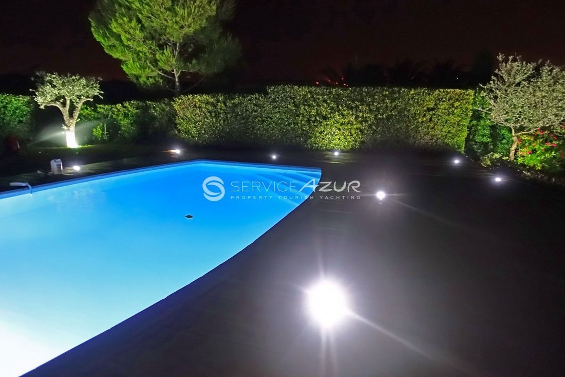 Villa in Village, Villeneuve-Loubet, France 5 - 18644899