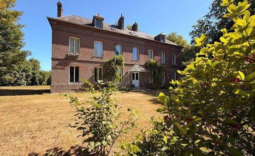 Villa in Centre Ville, Yvetot, France 1
