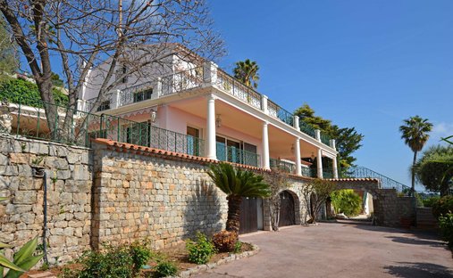 Villa in Centre, Vallauris, France 1