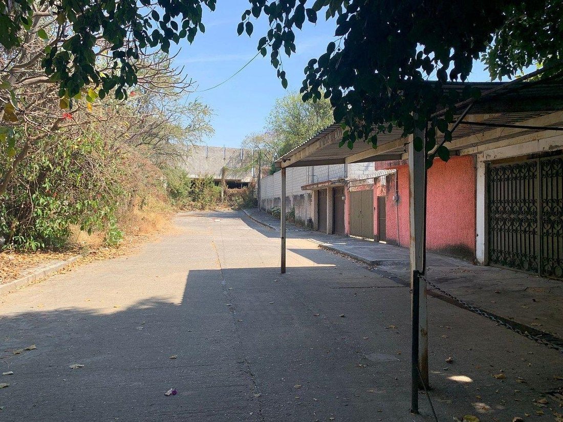 Land in Cuernavaca, Morelos, Mexico 2 - 18644651