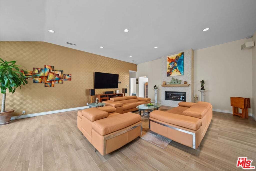 House in Los Angeles, California, United States 5 - 18645970