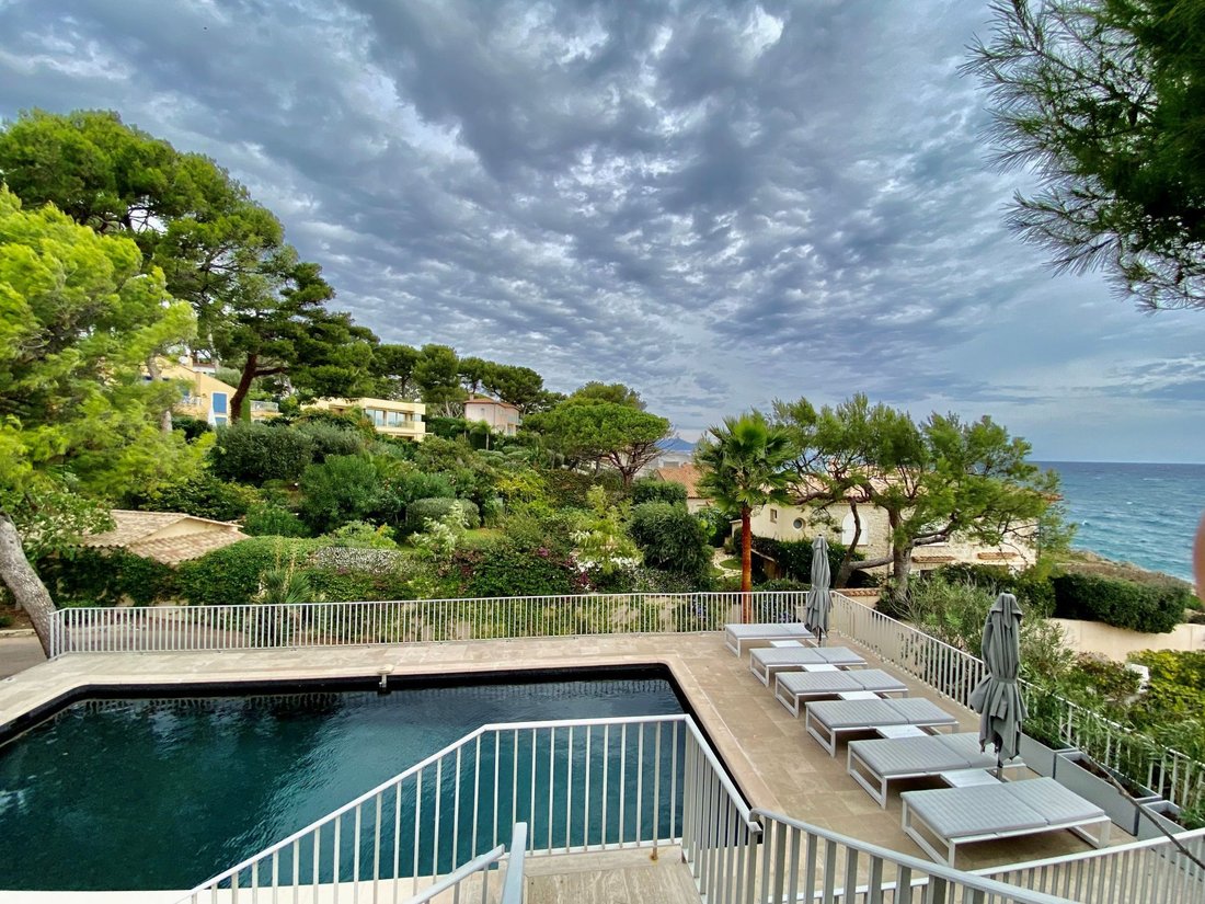 Villa in Vieille Ville, Antibes, France 1 - 18645109