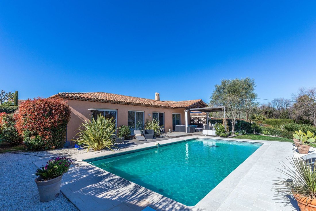 Villa in Village-Saint Julien-Saint Pierre, Biot, France 1 - 18645030