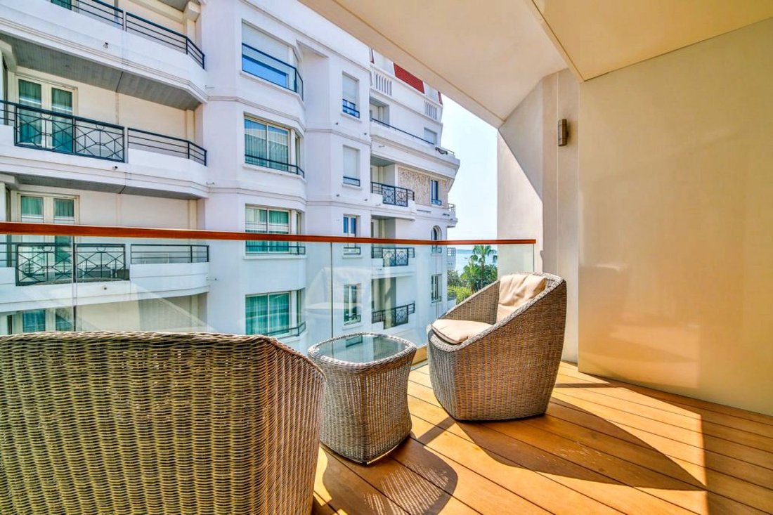 Apartment in Cannes, Provence-Alpes-Côte d'Azur, France 1 - 18644960