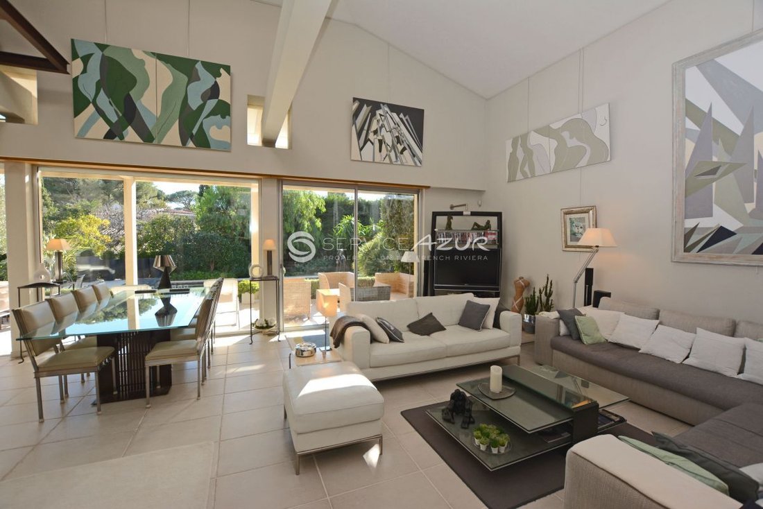 Villa in Vieille Ville, Antibes, France 4 - 18644460