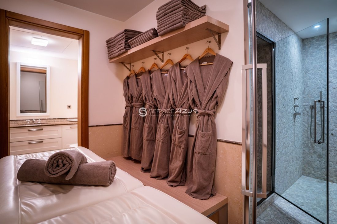 Villa in Saint-Jean-Cap-Ferrat, Provence-Alpes-Côte d'Azur, France 4 - 18645126