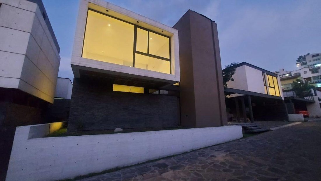 House in Ciudad López Mateos, State of Mexico, Mexico 1 - 18644742