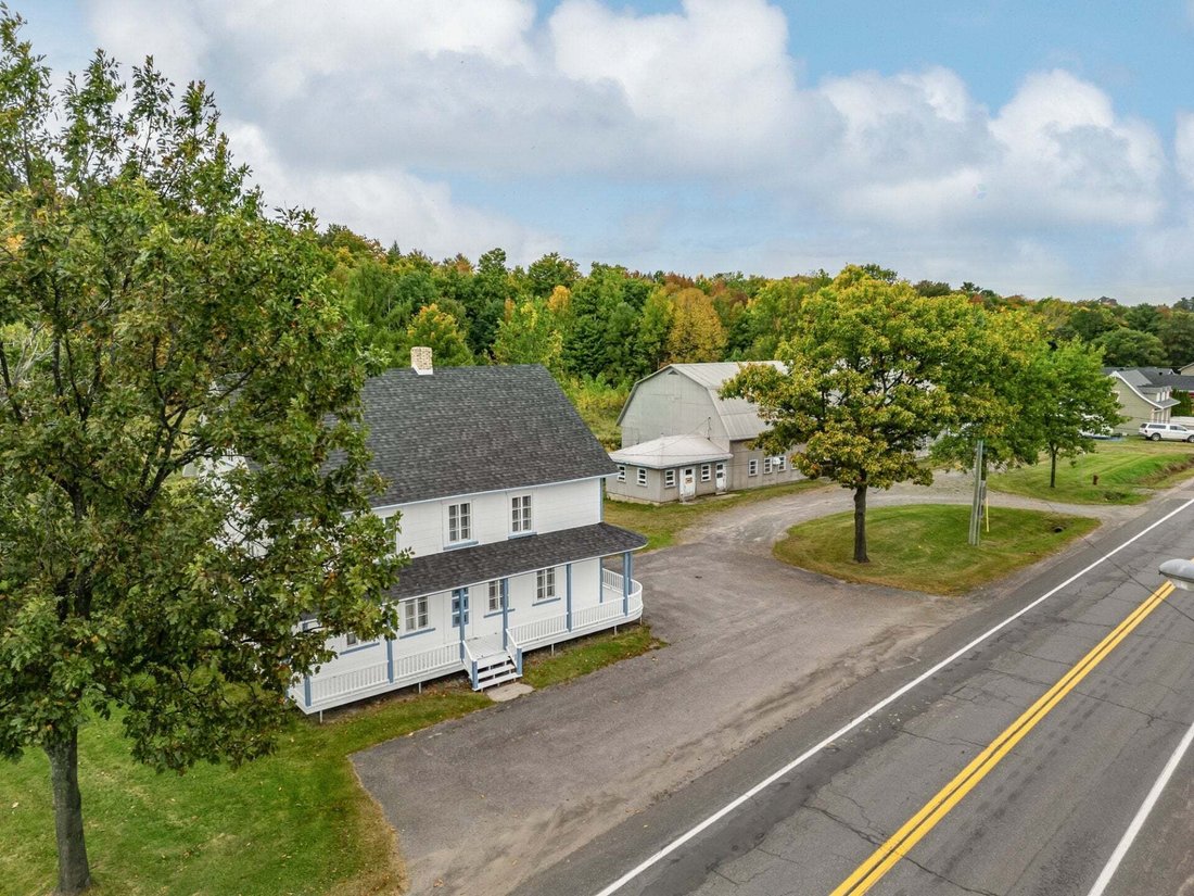 House in Levis, Quebec, Canada 5 - 18643309
