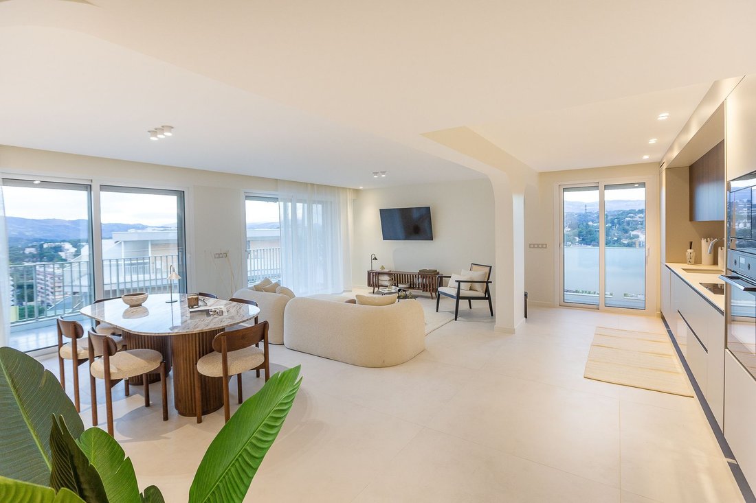 Apartment in Vieux Cannet, Le Cannet, France 1 - 18645304