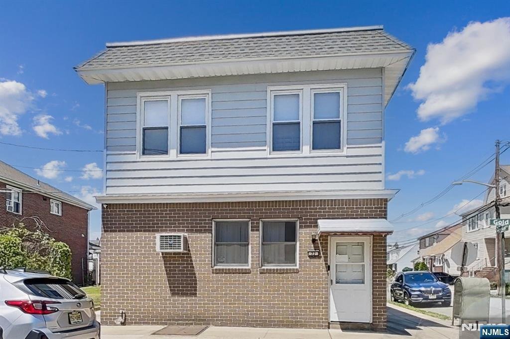 Apartment in North Arlington, New Jersey, United States 4 - 18644656