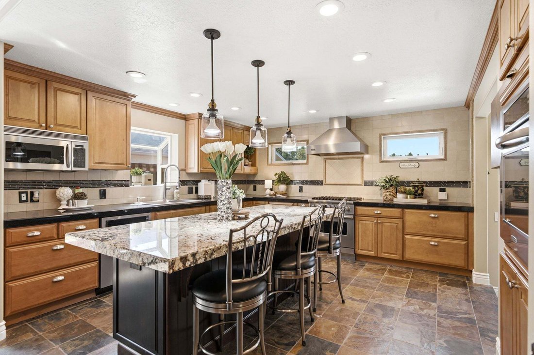 House in Cottonwood Heights, Utah, United States 5 - 18641830