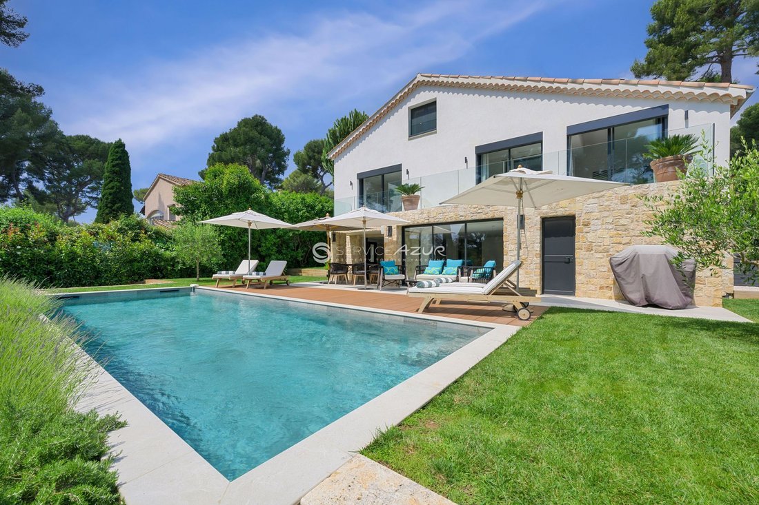 Villa in Vieille Ville, Antibes, France 4 - 18645285