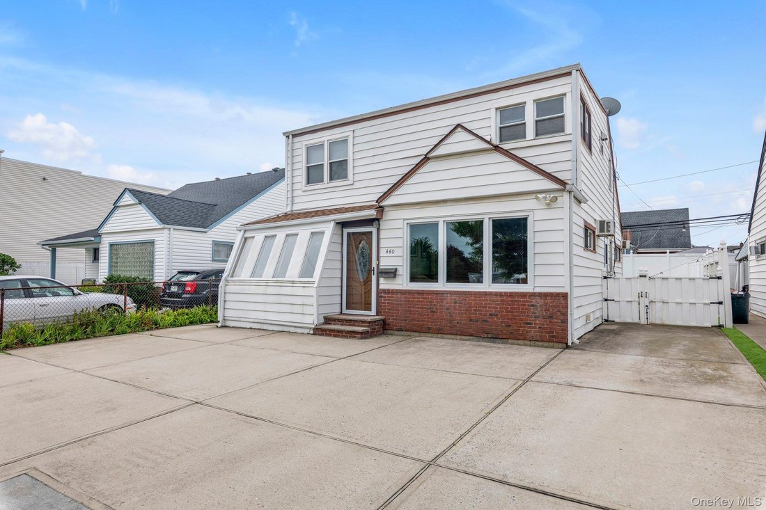 Long Beach, New York, United States 2 - 18646719