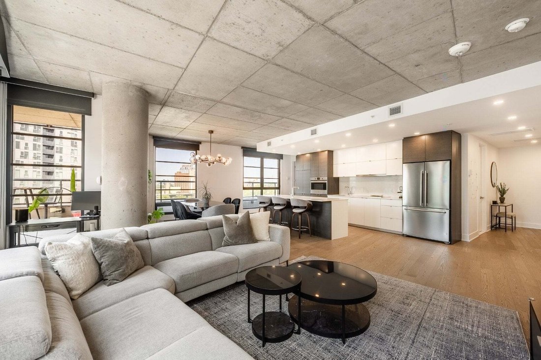 Condo in Montréal, Quebec, Canada 3 - 18643875