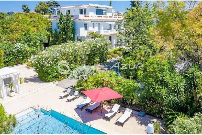 Villa in Vieille Ville, Antibes, France 3 - 18645155