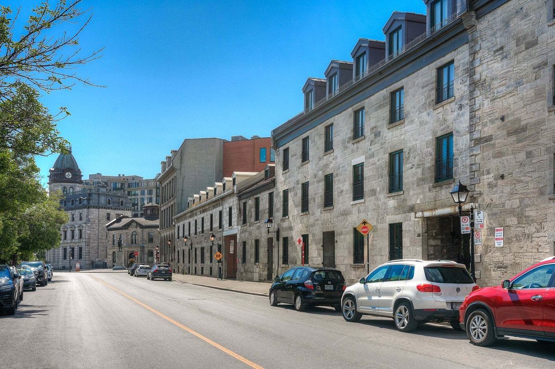 Condo in Montréal, Quebec, Canada 4 - 18643541