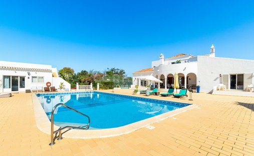 Villa in Carvoeiro, Algarve, Portugal 1