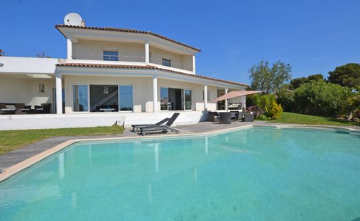 Villa in Centre, Vallauris, France 1