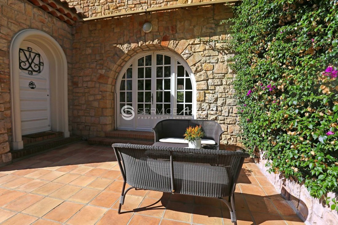 Villa in Cannes, Provence-Alpes-Côte d'Azur, France 2 - 18644884