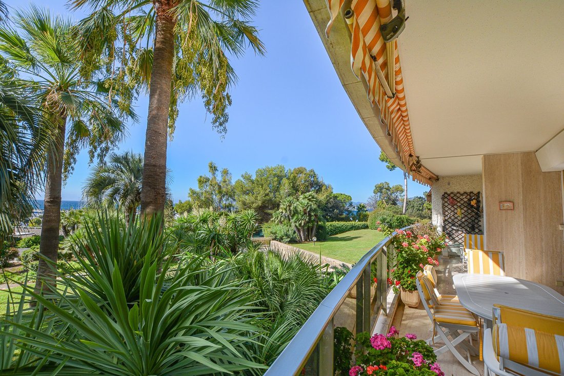 Apartment in Vieille Ville, Antibes, France 1 - 18644888