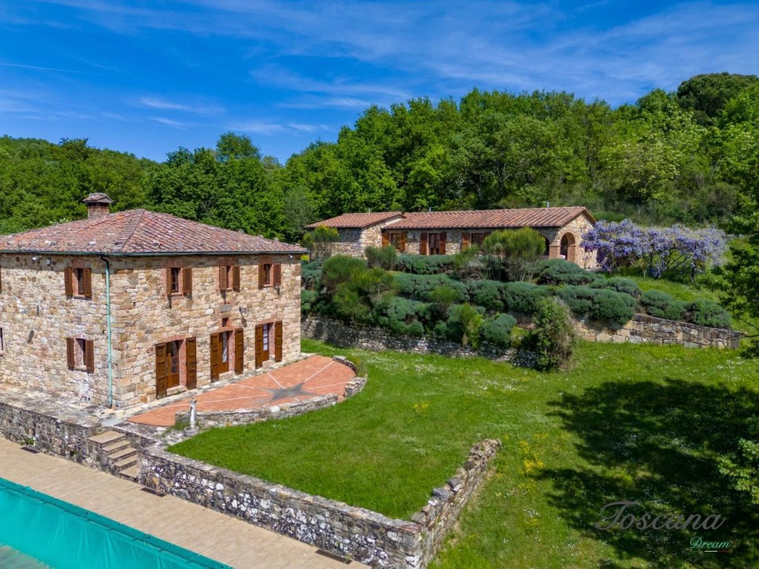 Villa in Castelnuovo di Val di Cecina, Tuscany, Italy 5 - 18646331