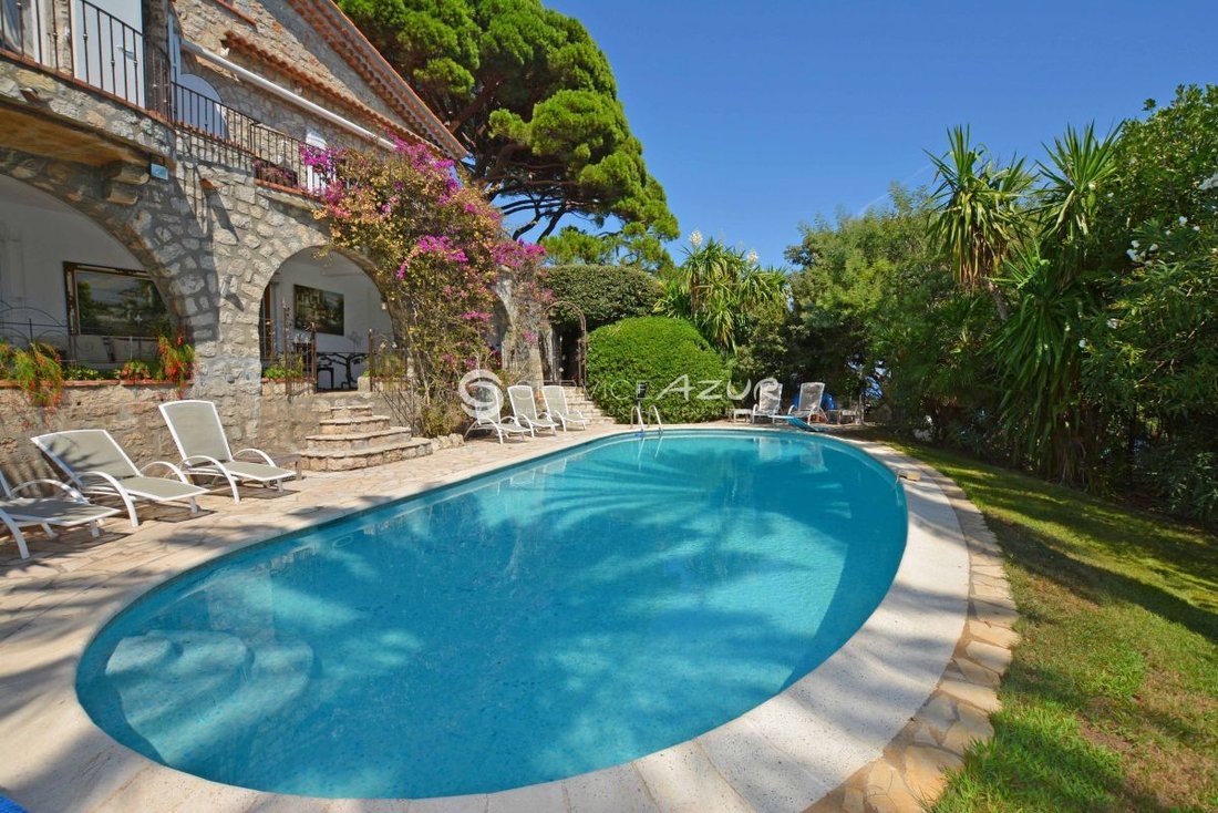 Villa in Cannes, Provence-Alpes-Côte d'Azur, France 3 - 18644529