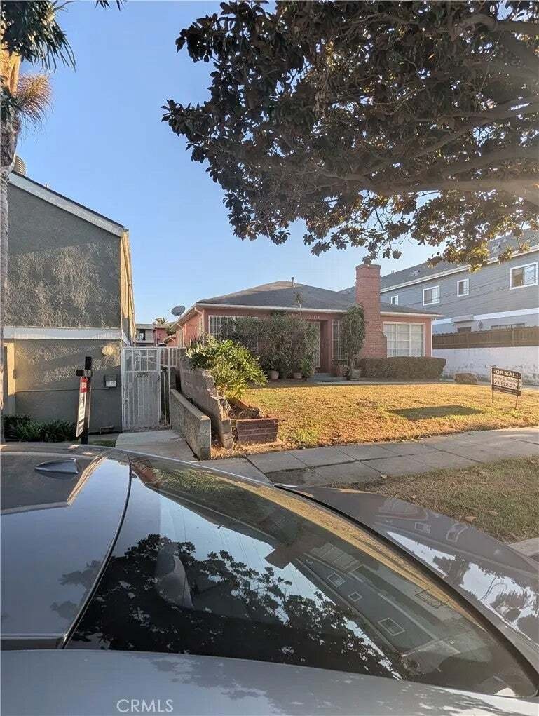 Inglewood, California, United States 2 - 18646585