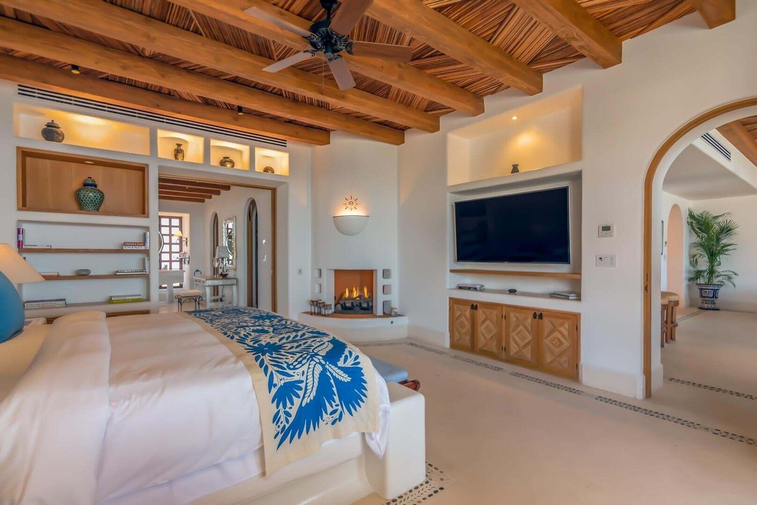 Condo in Cabo San Lucas, Baja California Sur, Mexico 4 - 18643099