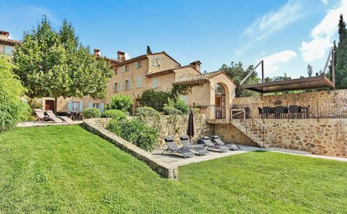 Villa in Grasse, Provence-Alpes-Côte d'Azur, France 1