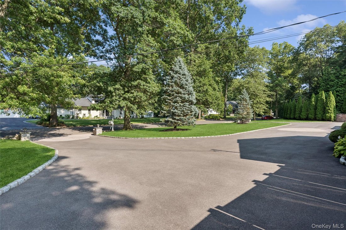 House in Huntington Station, New York, United States 4 - 18646732