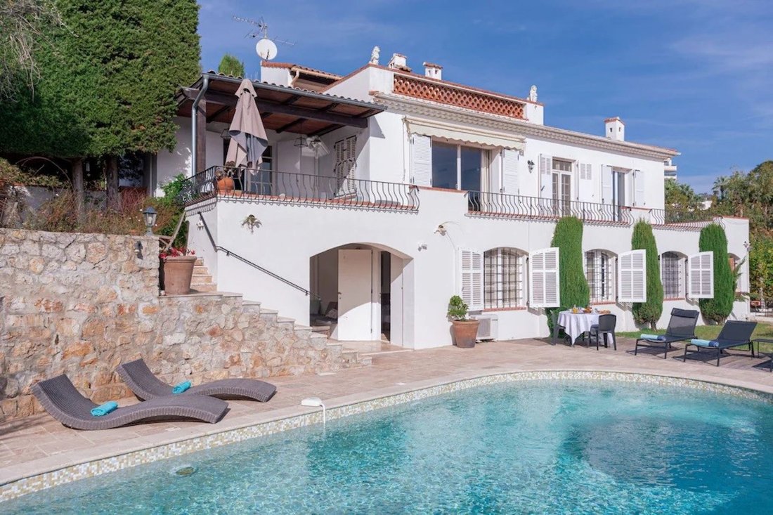 Villa in Cannes, Provence-Alpes-Côte d'Azur, France 1 - 18644710