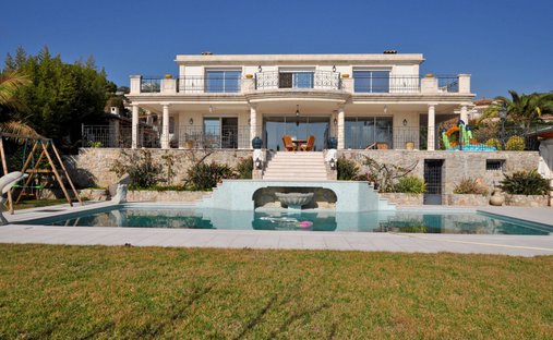 Villa in Centre, Vallauris, France 1
