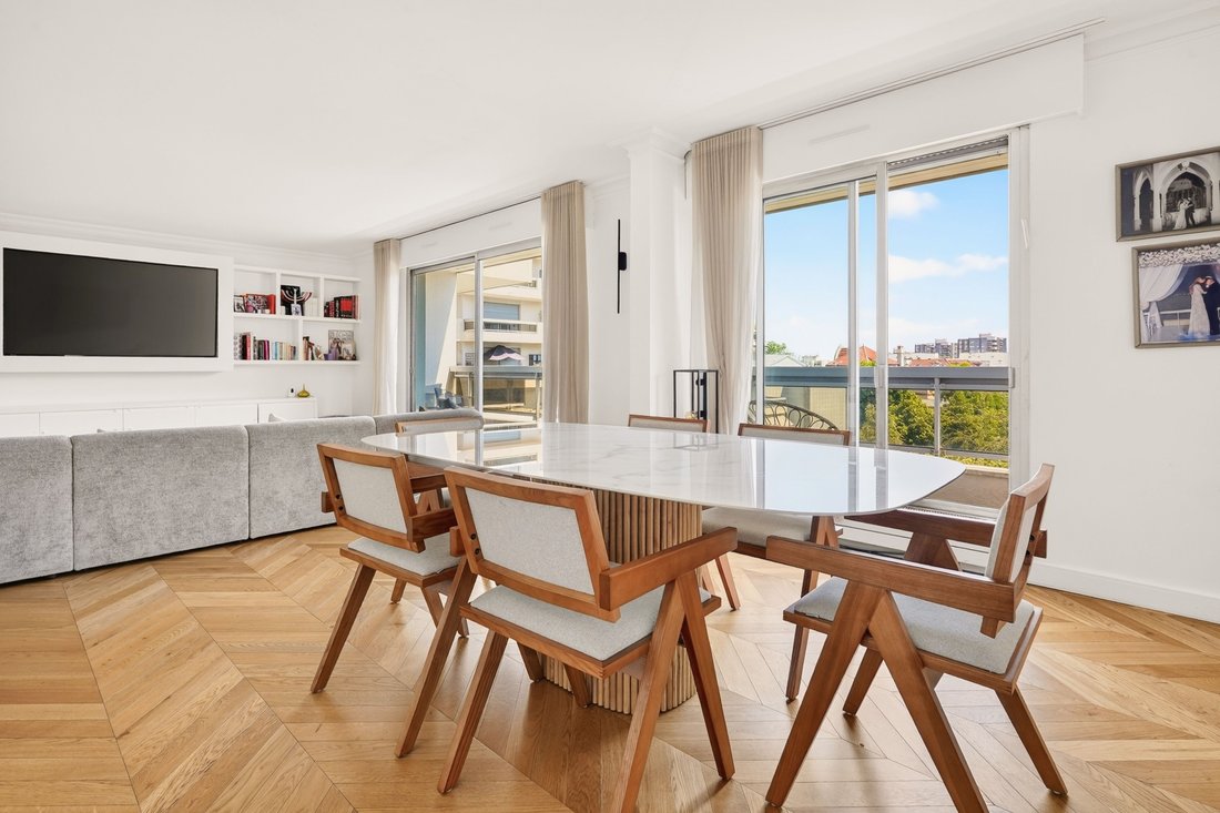 Apartment in Lorette-Martyrs, Paris 9e Arrondissement, Paris 5 - 18642383