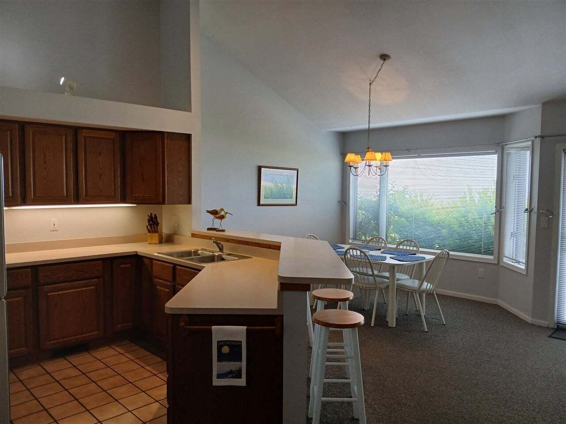 Condo in Ludington, Michigan, United States 5 - 18645810