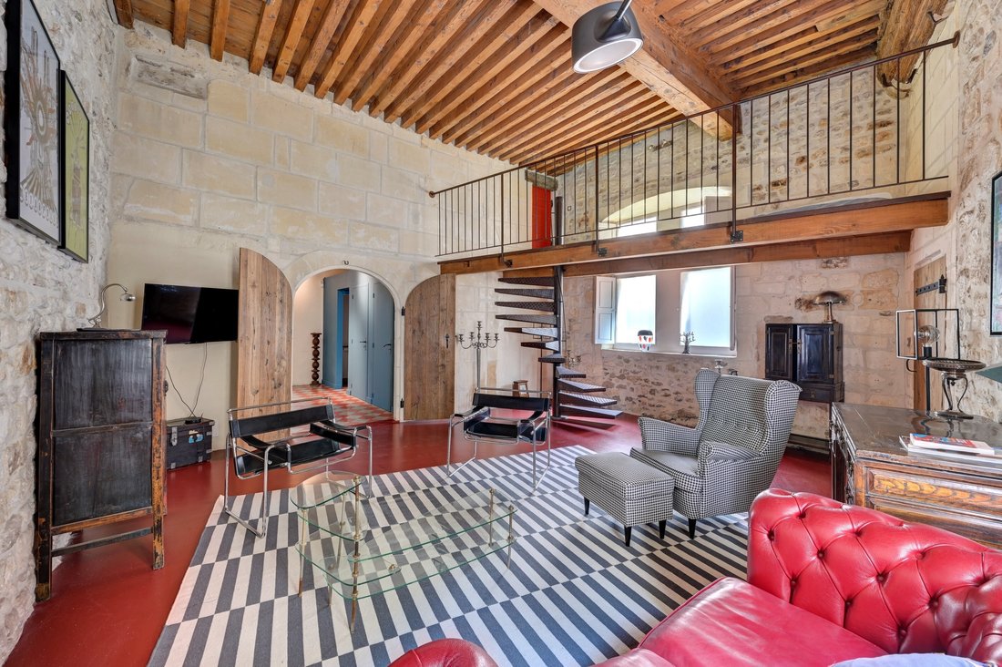 House in Arles, Provence-Alpes-Côte d'Azur, France 1 - 18648628