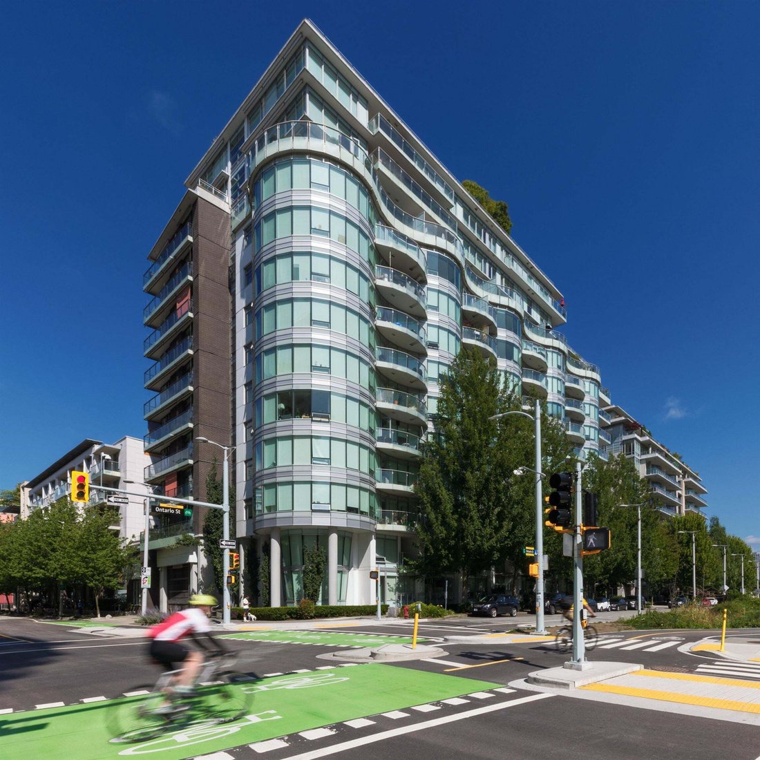 Condo in Vancouver, British Columbia, Canada 2 - 18644050