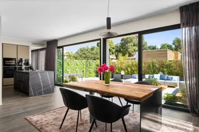 Villa in Cannes, Provence-Alpes-Côte d'Azur, France 2 - 15503224