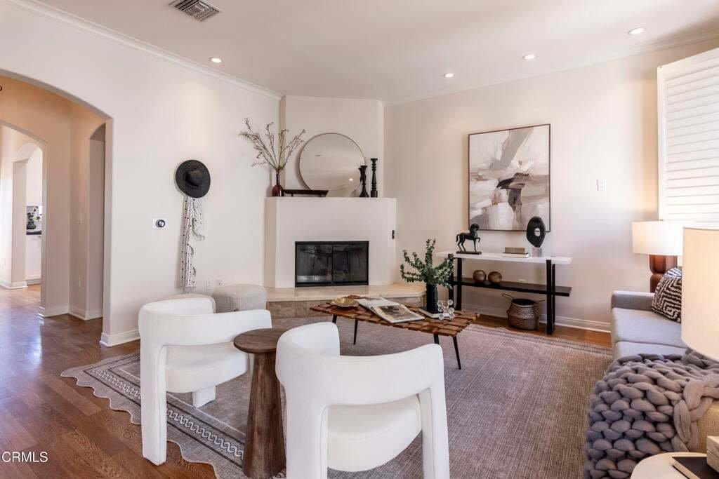 Condo in Altadena, California, United States 5 - 18642999