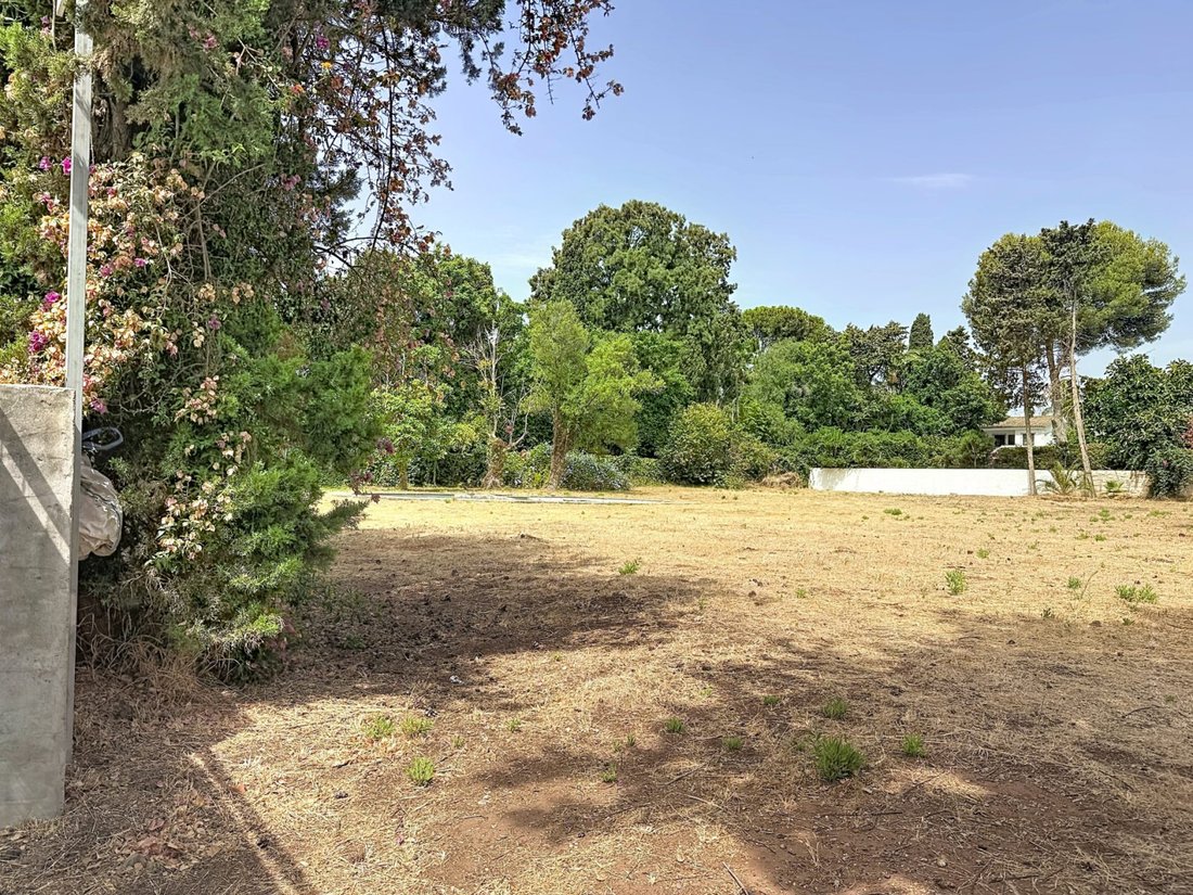 Land in Guadalmina Baja, San Pedro de Alcantara, Spain 2 - 18645729