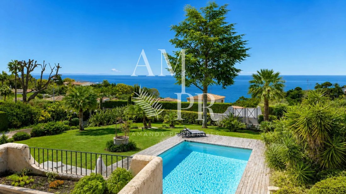 Villa in Cannes, Provence-Alpes-Côte d'Azur, France 3 - 11492253