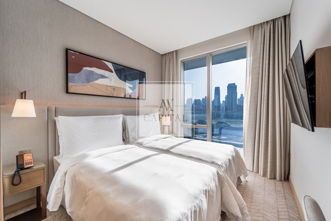 Apartment in Burj Khalifa Lake, Downtown Dubai, Dubai 3 - 18647812