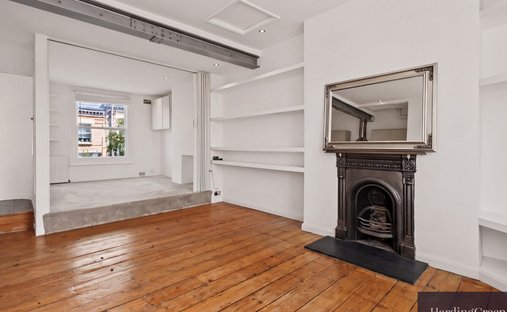 Apartment in West Hampstead, Camden, England 1