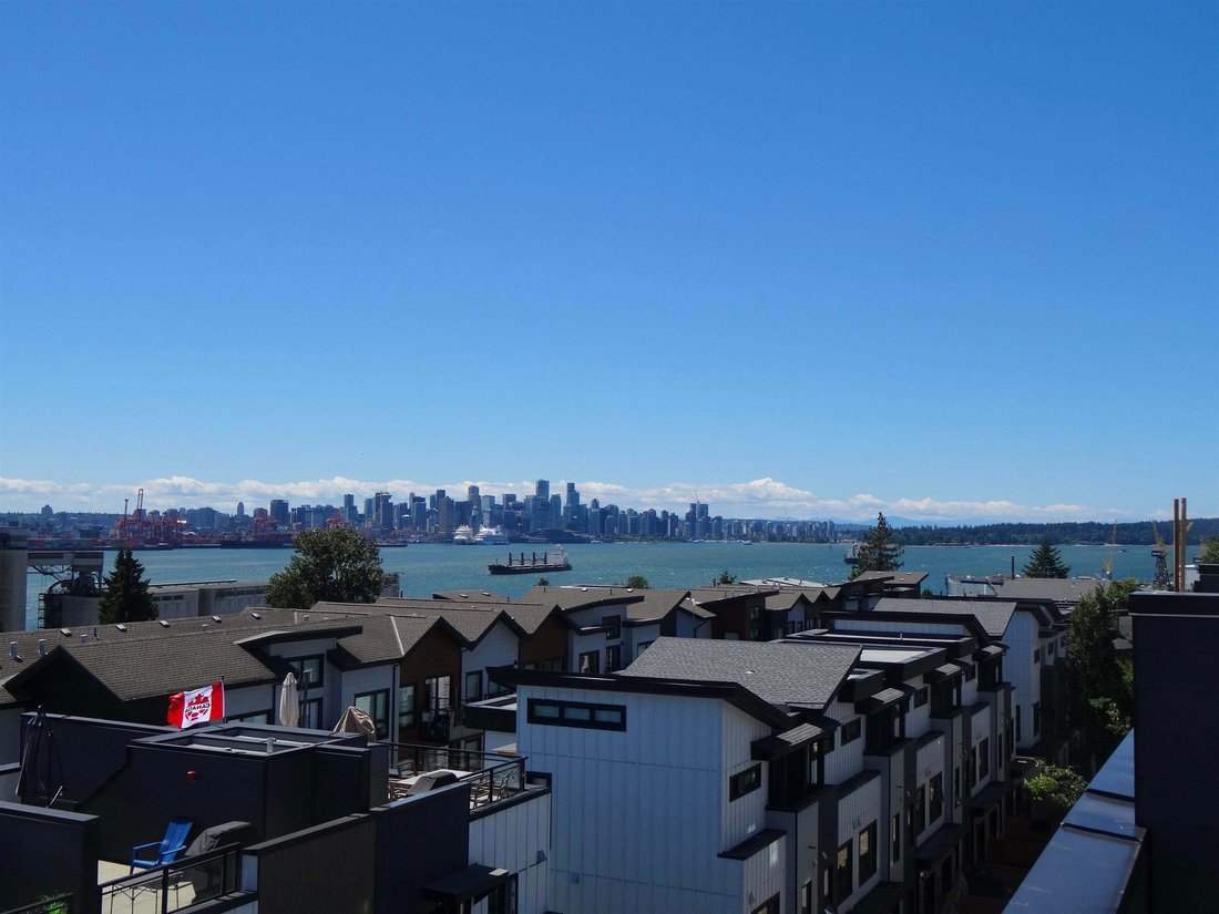 Townhouse in North Vancouver, British Columbia, Canada 4 - 18643104