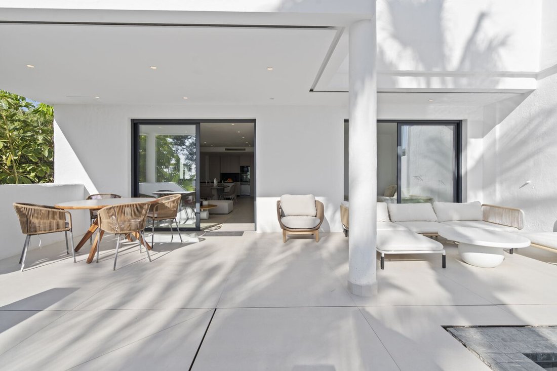 Penthouse in Estepona, Andalusia, Spain 5 - 18647509