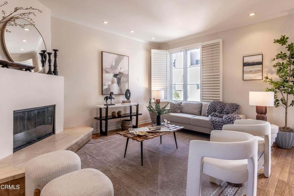 Condo in Altadena, California, United States 4 - 18642999