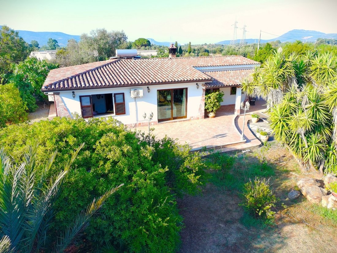 Villa in Iglesias, Sardinia, Italy 2 - 18646203