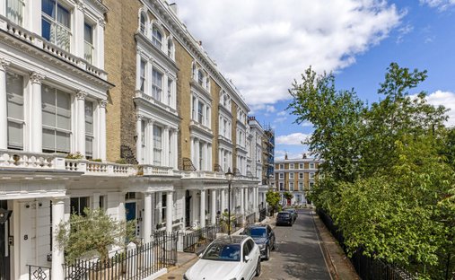 Apartment in Primrose Hill, Camden, England 1