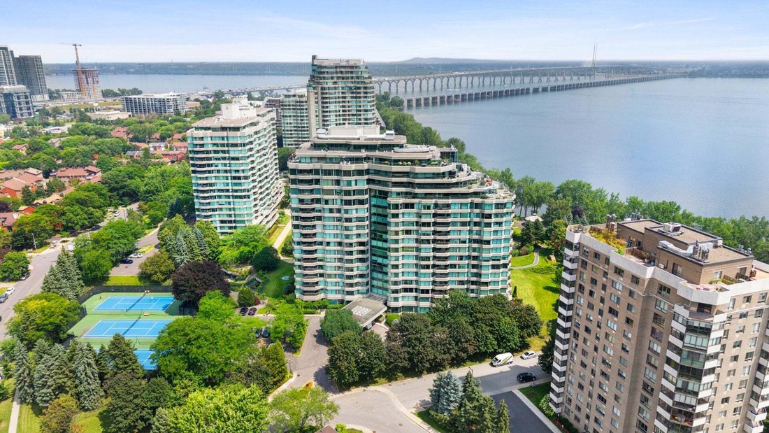 Condo in Montréal, Quebec, Canada 4 - 18643803