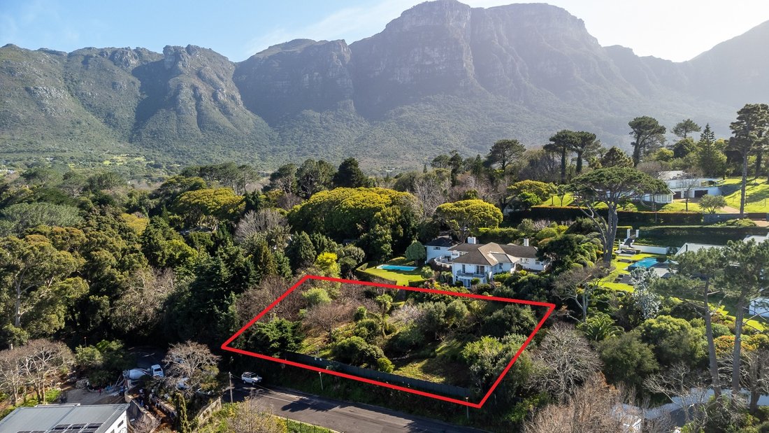 Land in Bishopscourt, Cape Town, South Africa 3 - 18644786